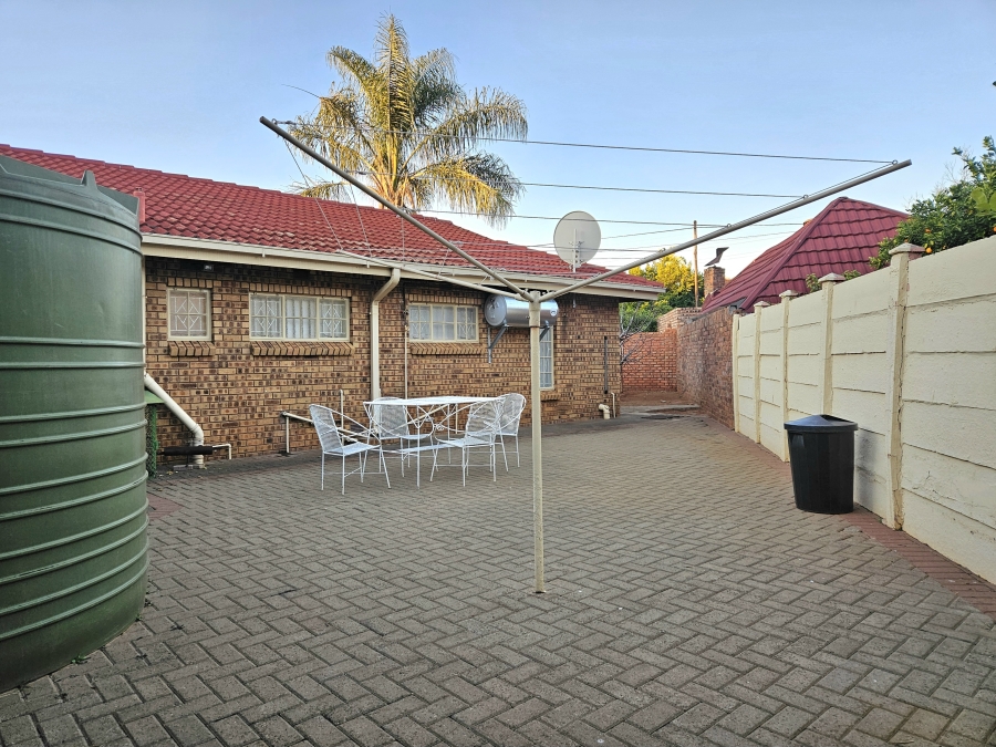 4 Bedroom Property for Sale in El Toro Park Northern Cape